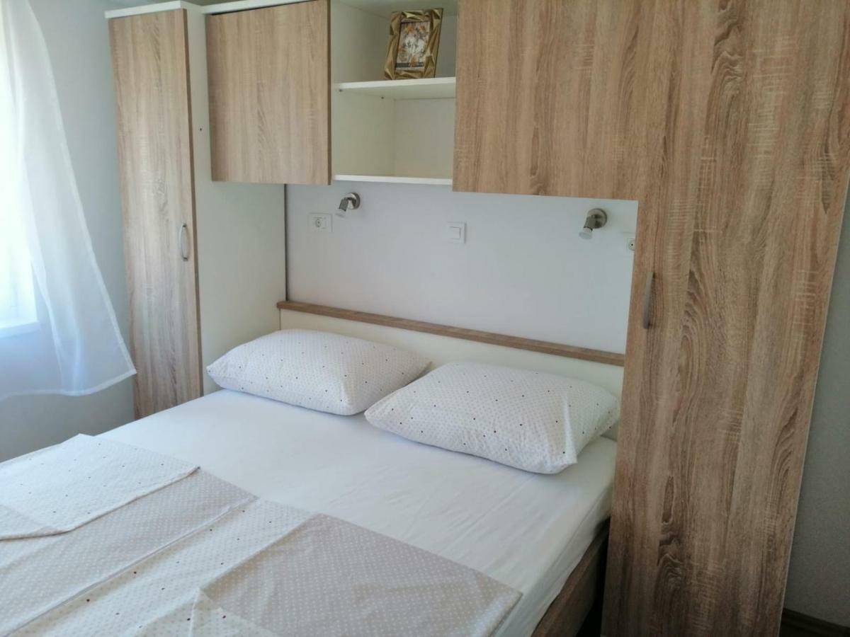 Apartments Ruzmarin Vrsi Kültér fotó